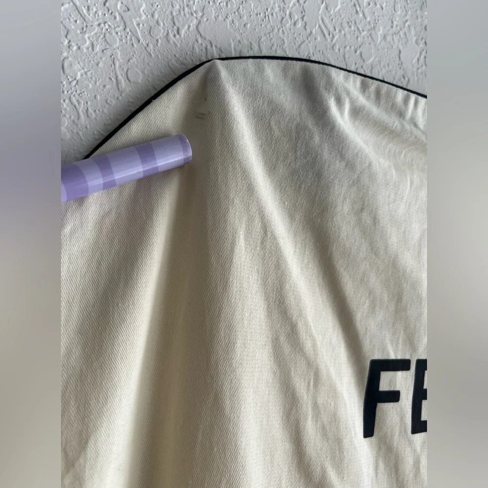Fendi Roma Breathable Cotton Creme Colored Garment Bag‎ 40x25